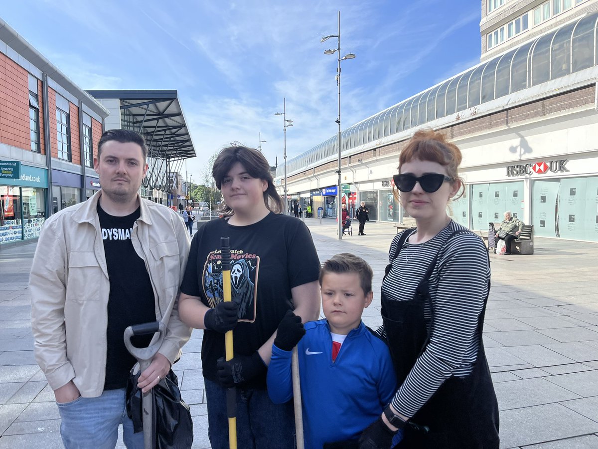 AndyWatson148's tweet photo. Chris Johnson, Penshaw, 34 said: “Today shows what the city is about.”

Robin Johnson, 32, Penshaw said: 
“What’s done after can show more about a city the night before more people coming together today than those who rioted yesterday.” https://t.co/H1d3kfpGKm