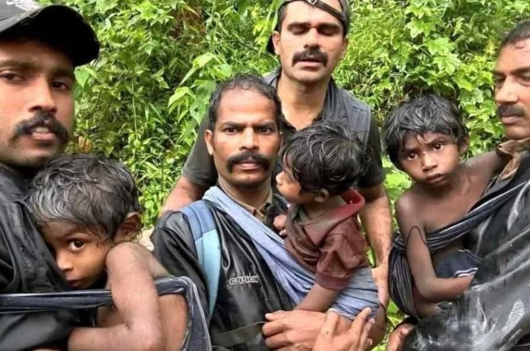 TheCineprism's tweet photo. Rescue teams in Wayanad trekked into the Attamala forest and rescued four children, aged 1 to 4, from a cave. They were found three days after the landslide, thanks to the brave forest officers. https://t.co/MwpfMwEPbX