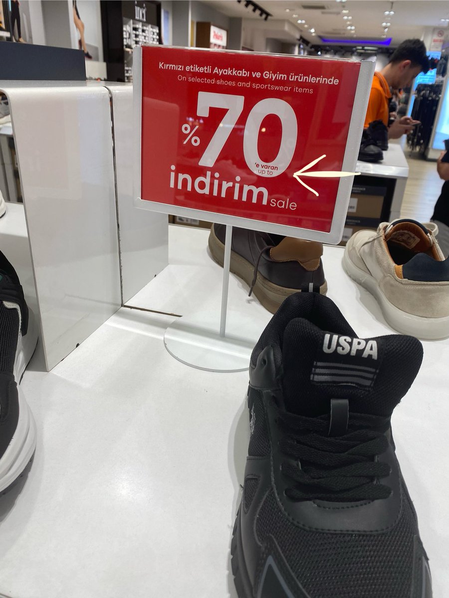 Ticaret bakanlığı bu dolandırıcılık yöntemlerine ne zaman son verecek acaba. Varan ne demek ne zaman varacak :) <a href="/ticaret/">T.C. Ticaret Bakanlığı</a> <a href="/floayakkabi/">FLO Ayakkabı</a>