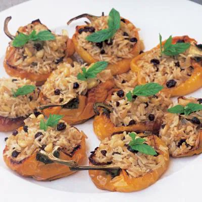DeliaOnline's tweet photo. Recipe of the Day: Stuffed Yellow Peppers with Pilau Rice. You can make well in advance, warm through and fill with rice just before serving.
https://t.co/jOI2pgsaOY
#stuffedpeppers #pinenuts #vegetarianrecipes #peppers #pilaurice #vegetarianfood #healthyfood #yellowpepper https://t.co/m84JLxbywK