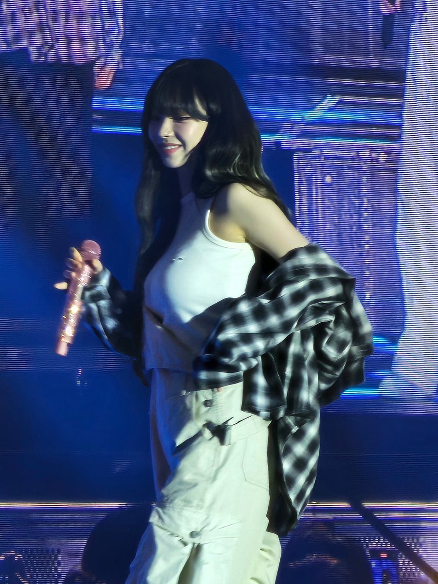 L97457963L's tweet photo. #카리나 #Karina #에스파 #aespa https://t.co/3UxEb3qr2B