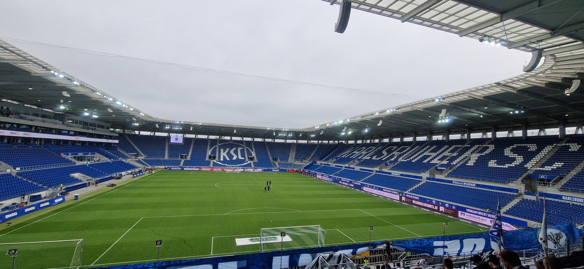 Zurück im Wohnzimmer💙🤍
#KSCmeineHeimat