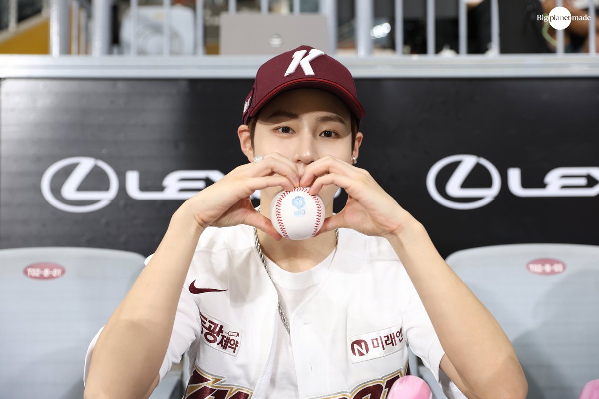 하성운 (HA SUNG WOON) OFFICIAL tweet media