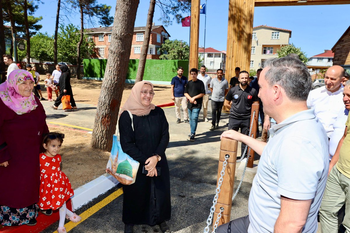 alitombastr's tweet photo. Bu karelerden yansıyan sizin güzelliğiniz.
Çocuklarımızın neşesi, hemşehrilerimizin samimiyeti😊 https://t.co/VQaCxqyAbG