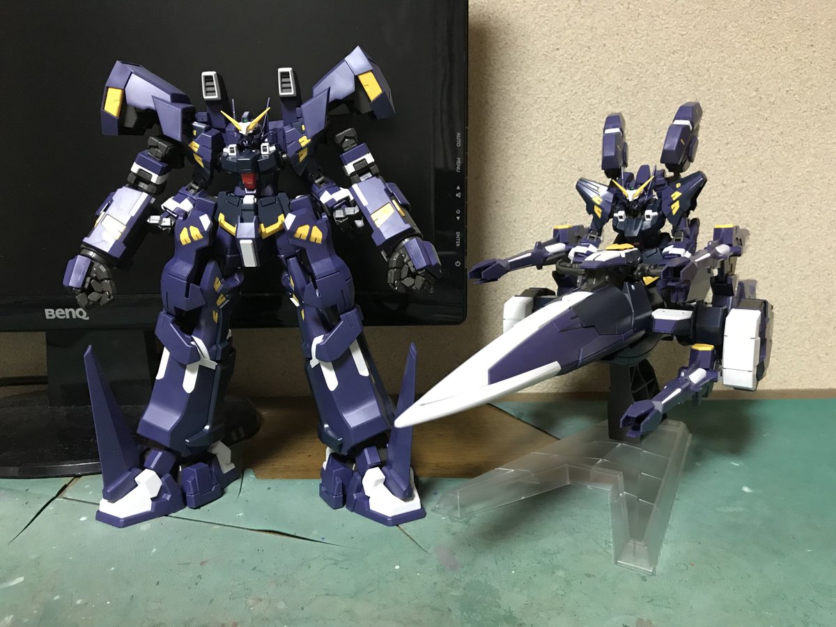 HGヒュッケバインボクサー完成しました ブキヤ版と比較も バンダイから