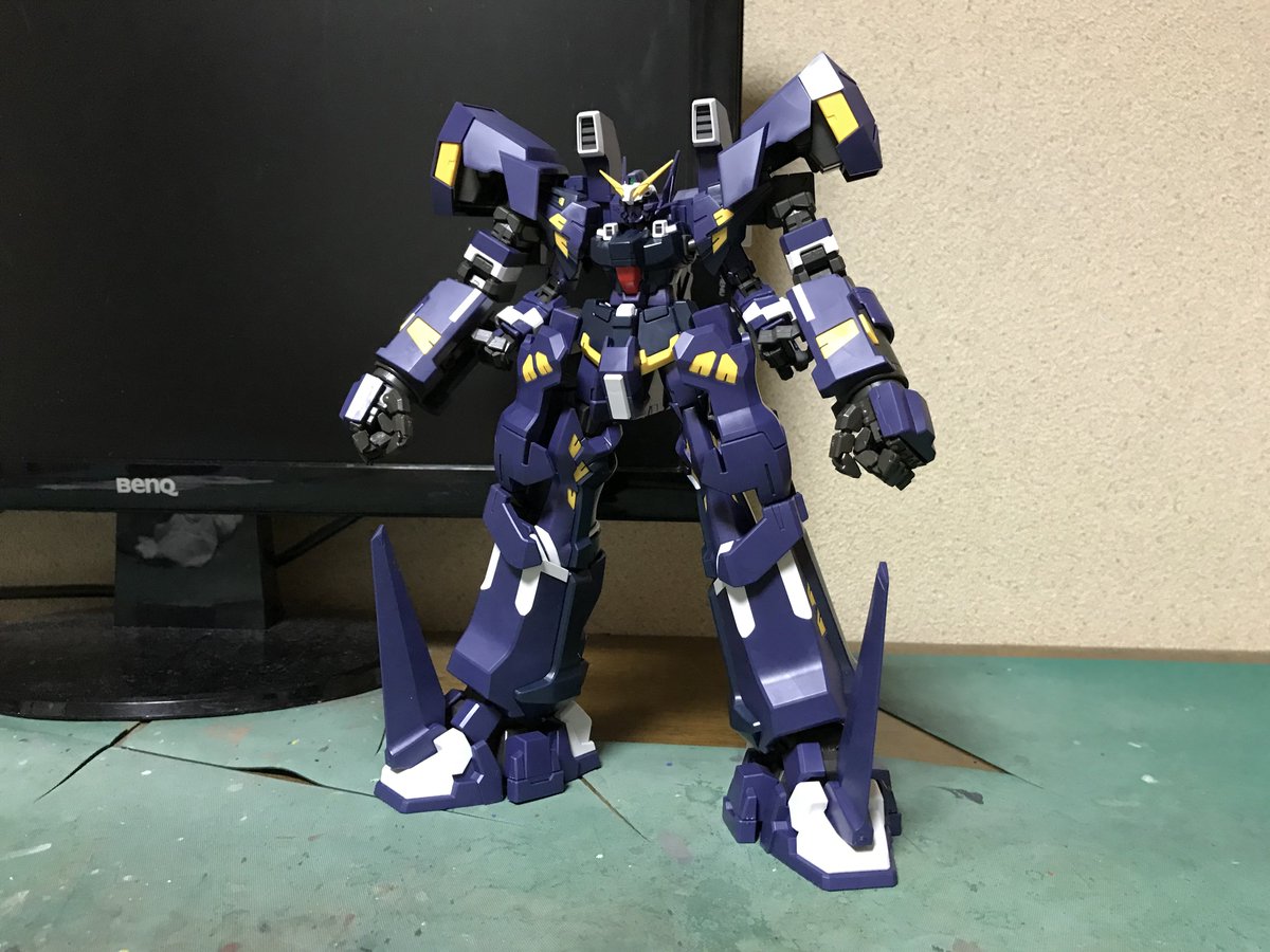 HGヒュッケバインボクサー完成しました ブキヤ版と比較も バンダイから