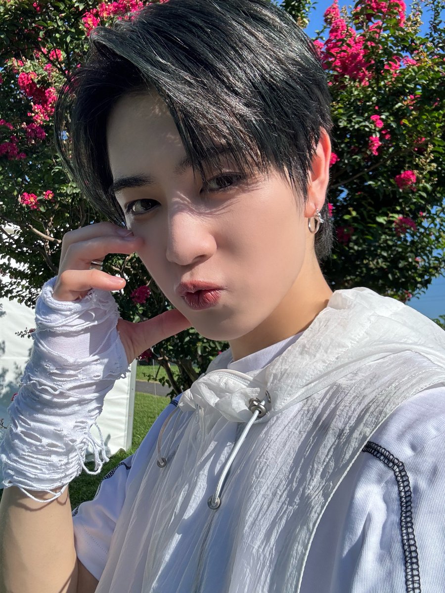 official__INI's tweet photo. [📸]
ROCK IN JAPAN FESTIVAL 2024
#RIJF2024 #ロッキン

#佐野雄大 #YUDAI
#SANOYUDAI
Detail ❯❯ https://t.co/6LiTf183IC

━━━━━━━━━━━
💥"THE FRAME" DL&amp;Streaming
https://t.co/YpL05YJXjm

#INI #INI_THE_FRAME #INI_LOUD https://t.co/xt1txFwLUR