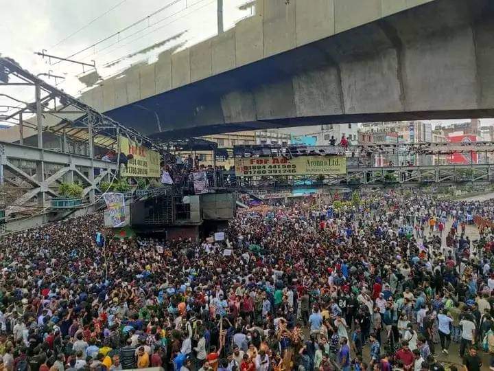 ahsanhabibsakib's tweet photo. Mirpur today!
Everyone is on the streets today with #OneDemand, Sheikh Hasina's resignation. People of #Bangladesh want freedom from dictatorship.
#StepDownHasina https://t.co/JarBPsaU90