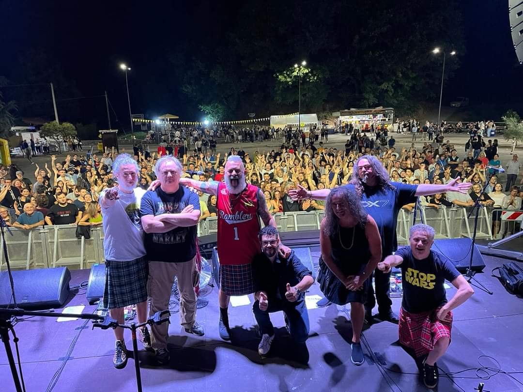 MCityRamblers's tweet photo. 2.8 ☘️GRAZIE! #Montemurro (#Potenza)
#Basilicata #Lucania 

#MCR #MODENACITYRAMBLERS #RTAC30 #ALTOMARE #BPMCONCERTI https://t.co/VNYQHqBYhR