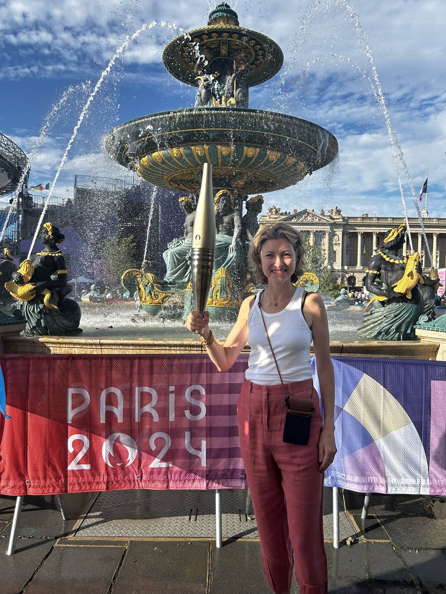 CarolinePutnoki's tweet photo. Que ambiente único em Paris! Que alegria de ter vivido esses momentos incríveis! #Paris2024 https://t.co/naPgJOnrjQ