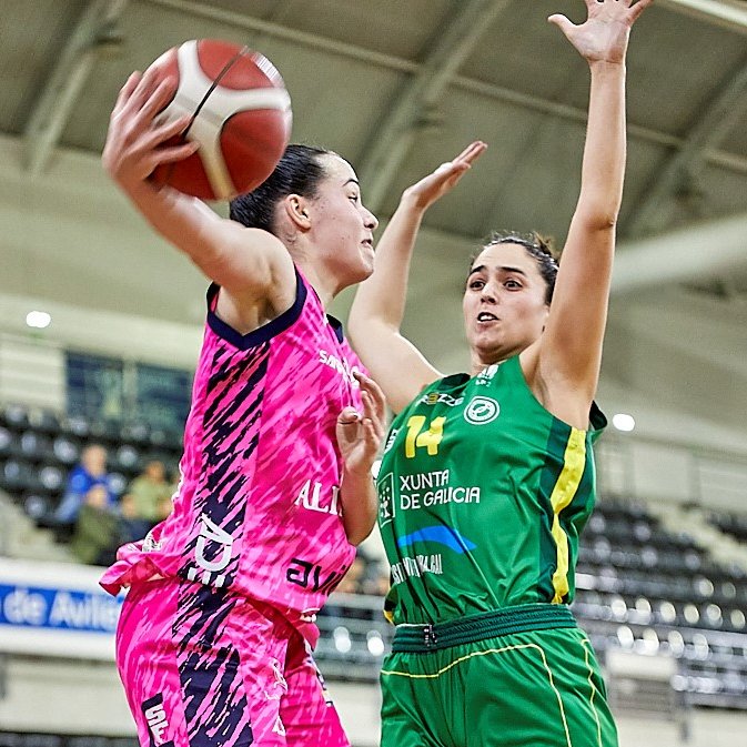 🚨 Mercado #LFChallenge: Cristina Díaz-Pache (<a href="/crisdpache/">Cristina Díaz-Pache</a>) continuará en en el <a href="/ArxilCb/">CB Arxil</a>

▶️ La capitana cumplirá su 14ª temporada en el equipo gallego

🗓️ 1993 | 📏 1,78 m.
⛹️‍♀️ Ala pívot | 🌍 Española

📝 Más información ⬇️ 
feb.es/2024/8/3/balon…