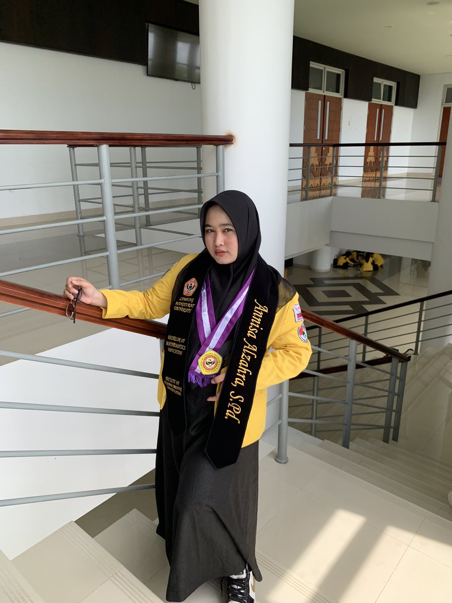 kelakuan haha hihi apakah aku siap menjadi guru matematika 🤝🤝