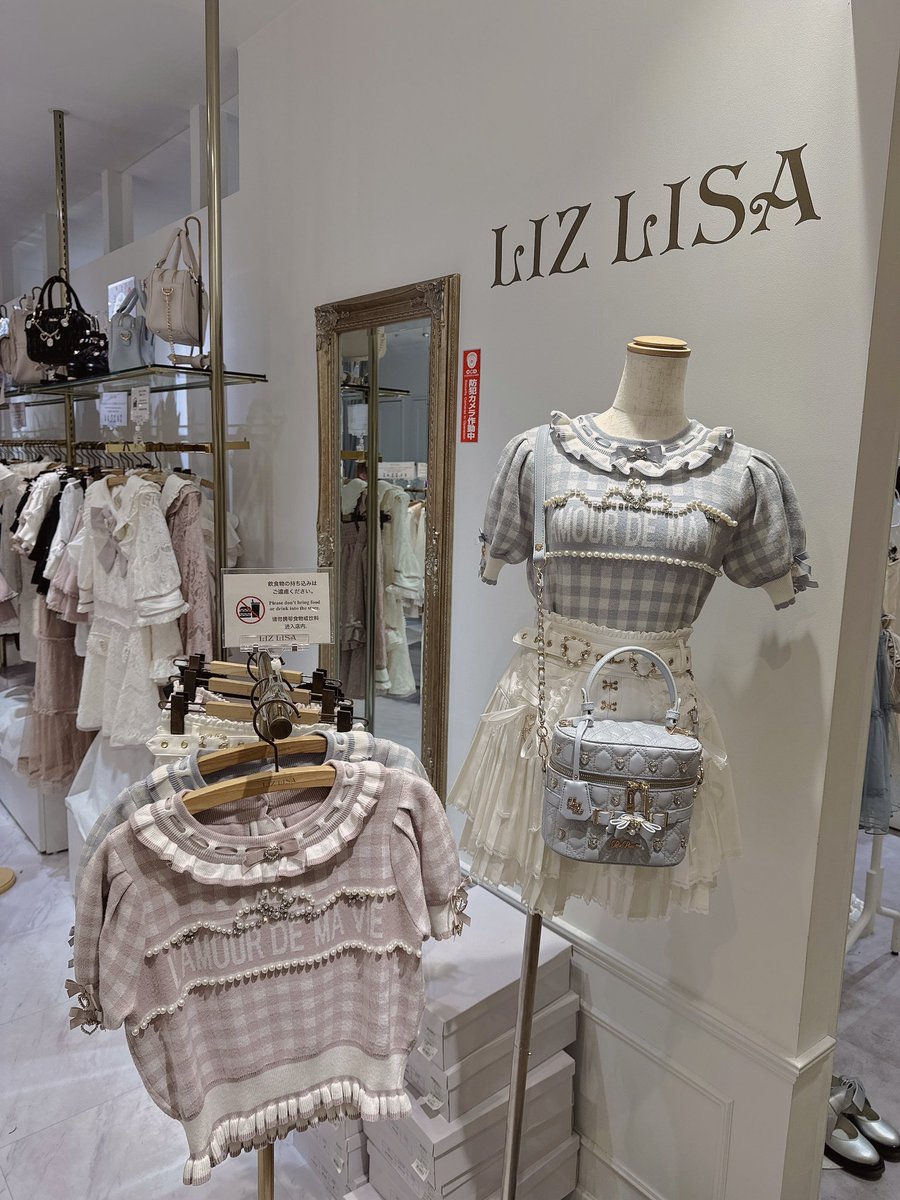 ㅤㅤㅤ ＼ 今週の店内pic📷♡ ／ 新作アイテムも入荷し、 暑い夏を