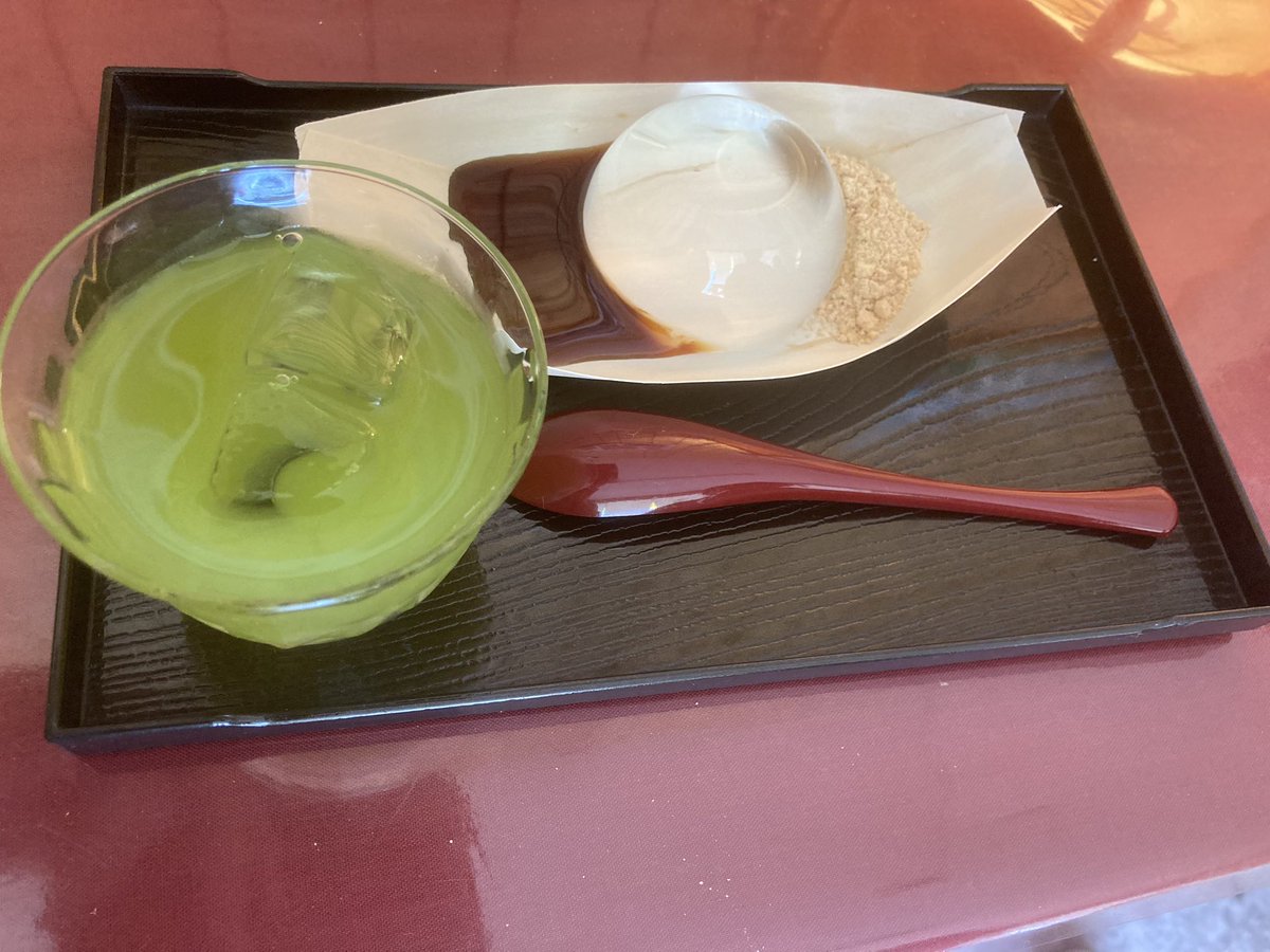 Mukanoteio's tweet photo. お上品な和スイーツからの生ラム定食 https://t.co/3OF4lWM2ia