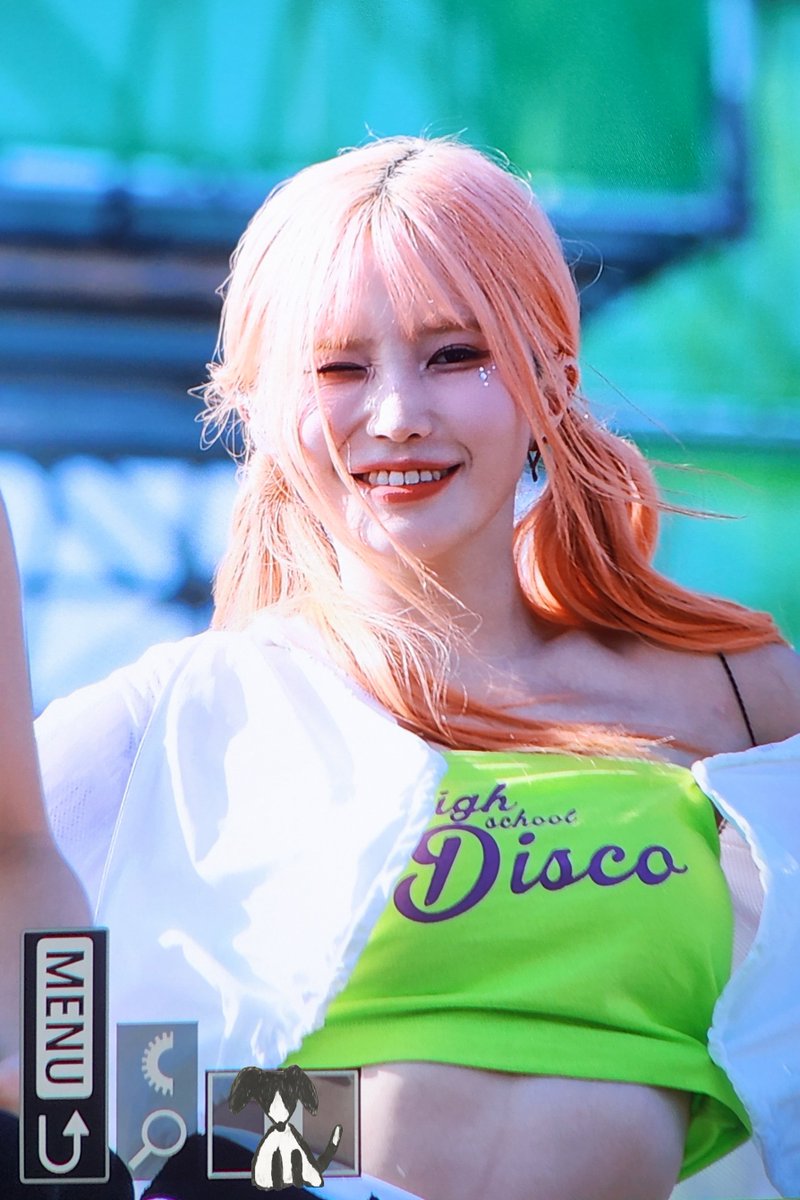 FallinLove_0929's tweet photo. 240803 인천 워터밤 프리뷰

💚

#송하영 #fromis_9 
#HAYOUNG #프로미스나인 https://t.co/oFZEPM4EAv