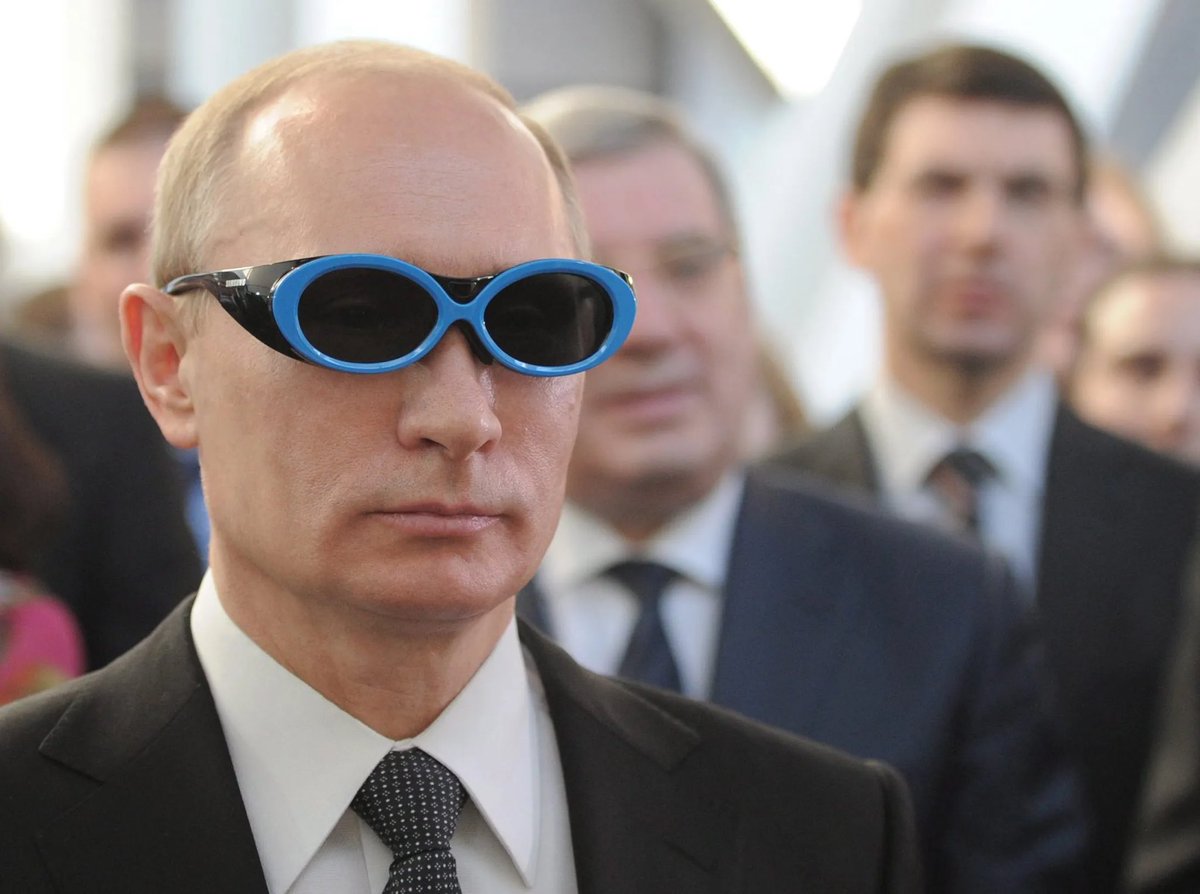DarthPutinKGB's tweet photo. No one called me weird. But there were signs. https://t.co/Ib5PE6DOFr