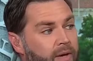 MikeSington's tweet image. Photojournalist Zach Roberts: “I really thought people were joking about this, but then I photographed him last week. Vance 100% does wear eyeliner.”