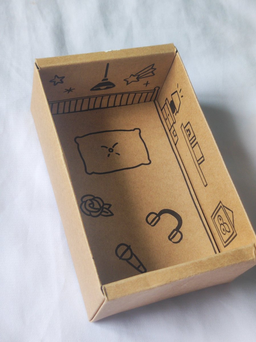 bymarscrt's tweet photo. why are you soooo cute ๐ฅน the box design is so adorable it's a little bedroom ๐ thankyou thankyouu my fav gom @bloomcarts for zb1, i've always been enjoying keeping up with your channel ๐ซถ๐ป wish i can join more of your GOs in the future hehe ๐
#blcfeedbacks https://t.co/3s0xCxTuvd