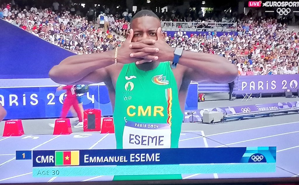 TheCameroonianZ's tweet photo. Le sprinter camerounais, Emmanuel Eseme se qualifie pour les demi-finales du 100m messieurs #JeuxOlympiques. 

*2e position de sa série avec 9'98

#Cameroon 🇨🇲 #Paris2024 https://t.co/jP6xfmN7lN
