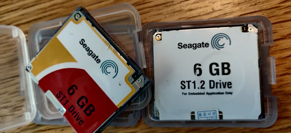 sysmannet's tweet image. 6GB CF Seagate #microdrive fun
2004/2006, ST1,1.2,1.3 max size 12GB 3600RPM
seagate.com/gb/en/support/…