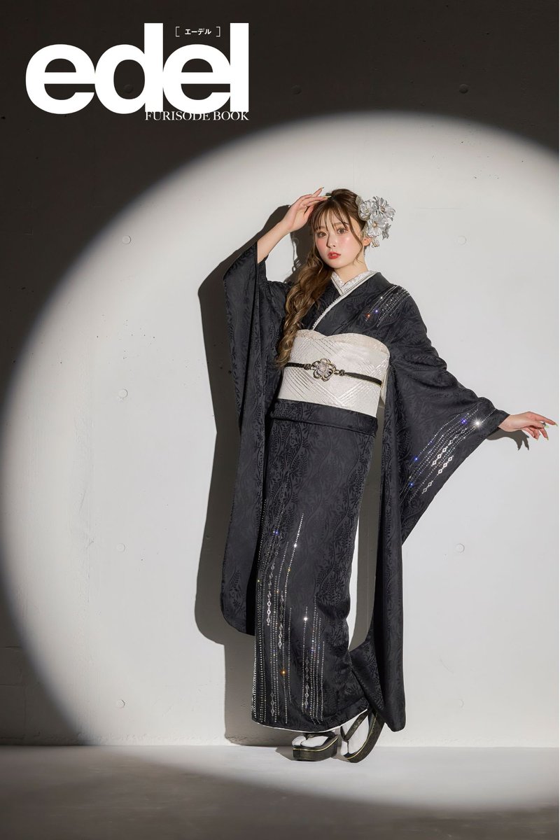 azkonan2017's tweet image. 2024年edelの新作振袖が入荷！

ラインストーンをふんだんに装飾した、キラキラ＆ラグジュアリーな大人ゴージャスな振袖。
モデルのゆうちゃみさん着用の最新振袖です💗

甘め派さんも強め派さんどちらにもおススメの最強振袖👑
成人式会場でも注目を集める事間違いなし🌹

#ゆうちゃみ #edel #振袖