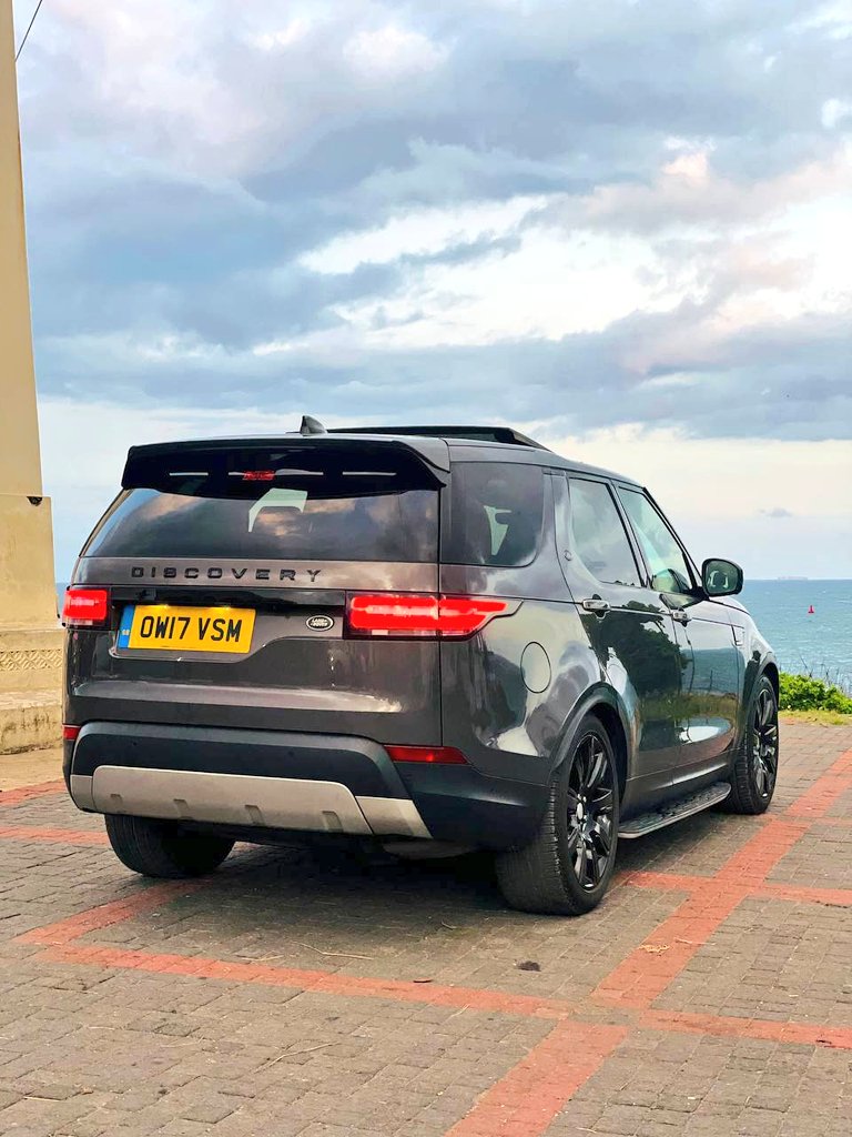 rutune_motorW's tweet photo. Ready for adventure? The Discovery 5 combines rugged performance with luxury! Explore any terrain with confidence, enjoy premium comfort, and stay connected with advanced tech. https://t.co/whOVf1epr7