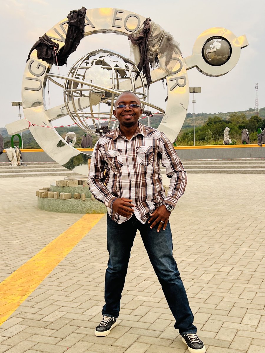 BALUKUISAYA's tweet image. #VisitKasese #EquatorLine #QueenElizabethNationalPark ⁦@RwenzoriMarathn⁩ ⁦@RwenzoriTheluji⁩