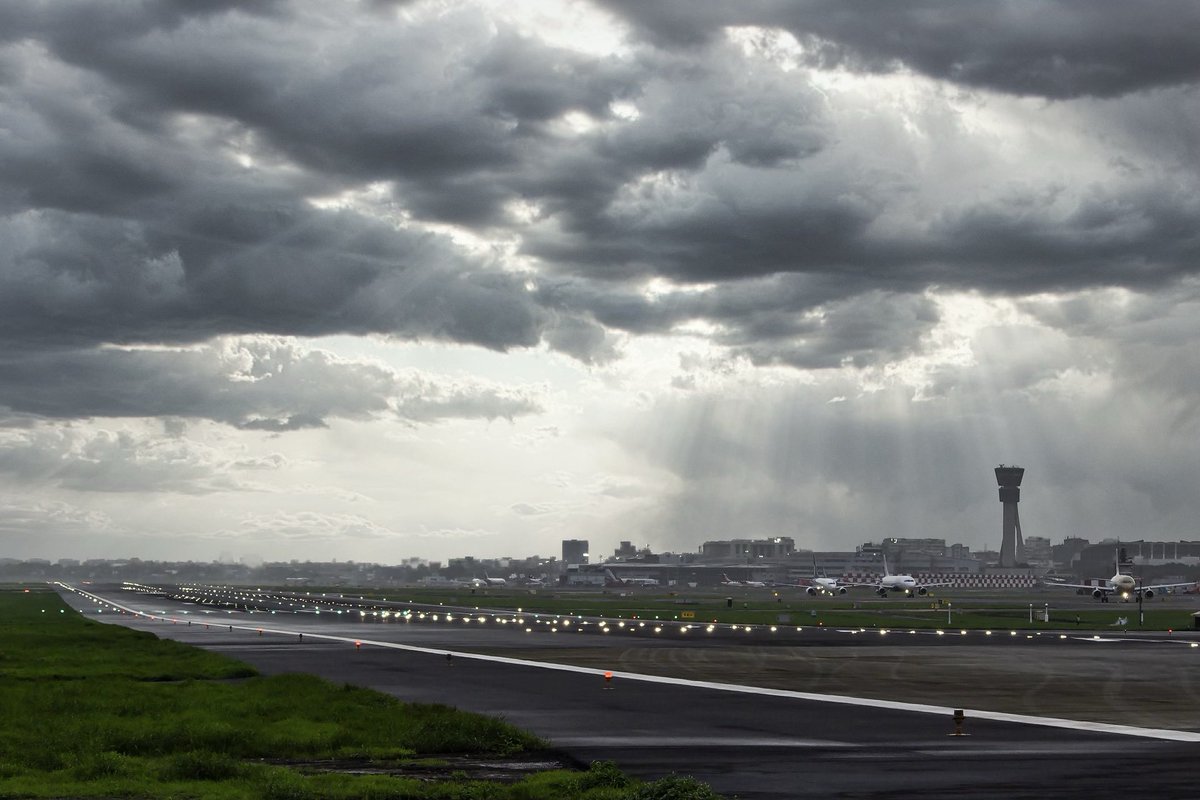 CSMIA_Official's tweet photo. Amidst a dramatic sky, Mumbai International Airport prepares for another day of global connectivity and memorable journeys.

#MumbaiAirport #CSMIA #AvGeek #AviationLovers #Aviation #SkySpectacle #AirportViews #PlaneSpotting #Airport https://t.co/jJAogrM4ah