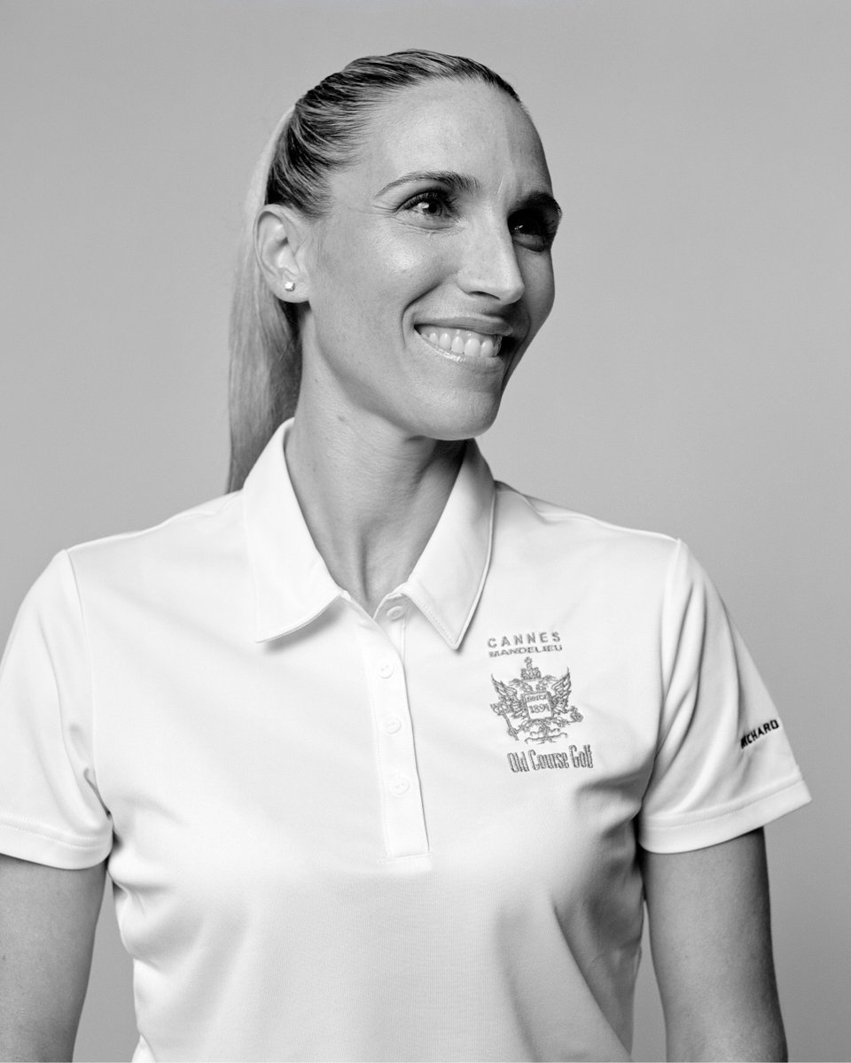 Over the moon.
Diana Luna is a professional golfer from Italy, five-time winner on the Ladies European Golf Tour and silver medallist at the 2018 Mediterranean Games. She is also the Team Manager of the Italian Ladies Golf professionals.