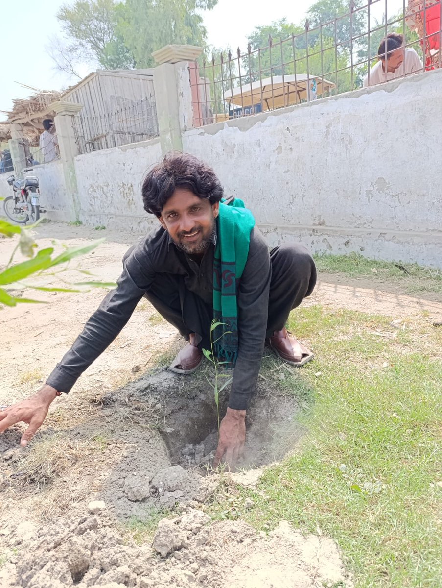 _KPUpdates's tweet photo. حکومت خیبرپختونخوا نے ہمارے آنے والے  مستقبل کو بچانے اور موسمیاتی تبدیلیوں کا مقابلہ کرنے کے لئے ہر ممکن قدم اٹھارہی ہے. بلین ٹریز پلس کے تحت پورے صوبے میں شجرکاری مہم کا آغاز کیا جاچکا ہے. 
1/2

 #BillionTreesPlus #KPUpdates https://t.co/UsHUCSFQIV