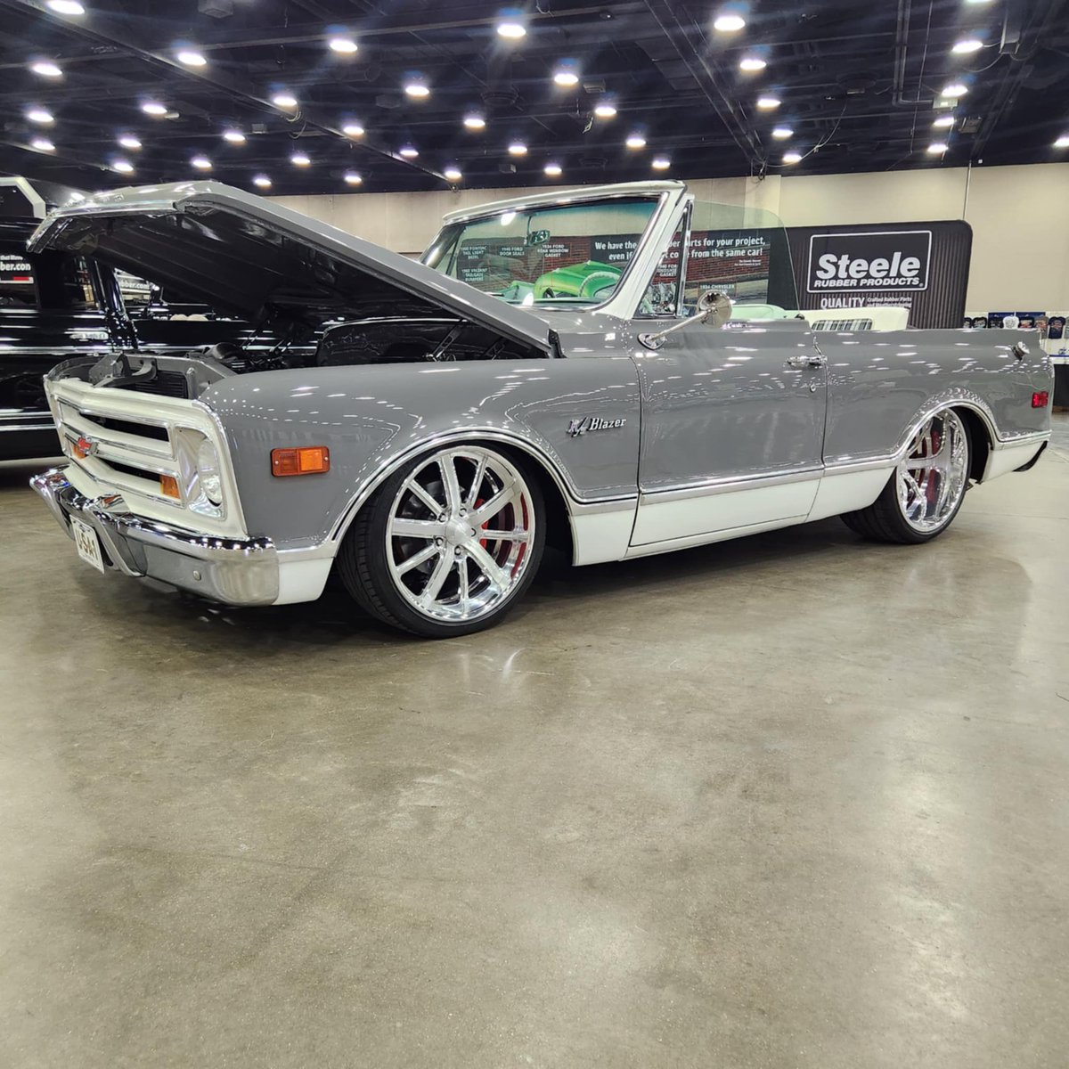 COMPCams's tweet photo. We're looking forward to another great day at the NSRA Street Rod Nationals!! Don't forget to come see us for FREE MERCH with an email sign up!!
#COMPcams #NoCOMPromise

COMP Cams
#racing #performance #gofast #autoracing #racingparts #lifters #valvesprings #pushrods https://t.co/emKMOyqjFW