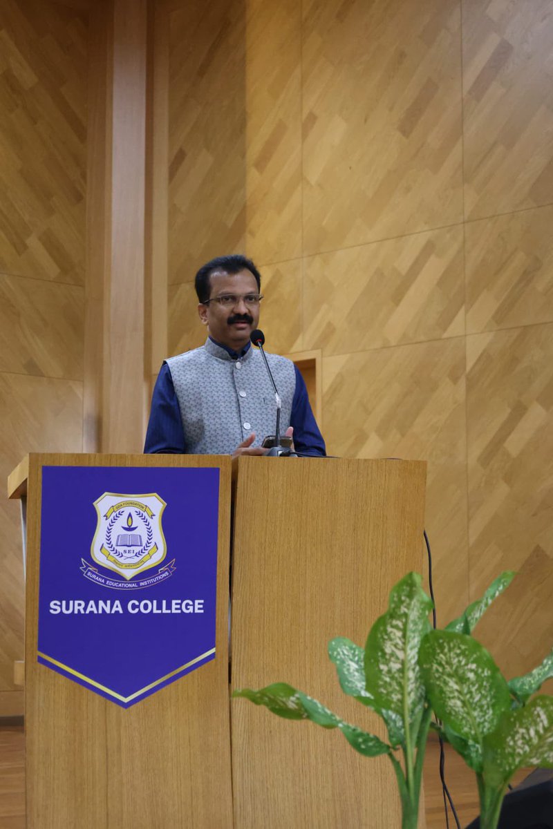 Matjoseph7's tweet photo. Honoured to be the Chief Guest in the International Conference on Innovation, Management and Technological Excellence at Surana College (Autonomous), Bangalore.  More than 300 participants attended this one day conference. https://t.co/Oo3zJO1an7