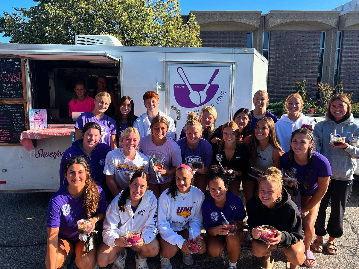 UNI Soccer tweet media