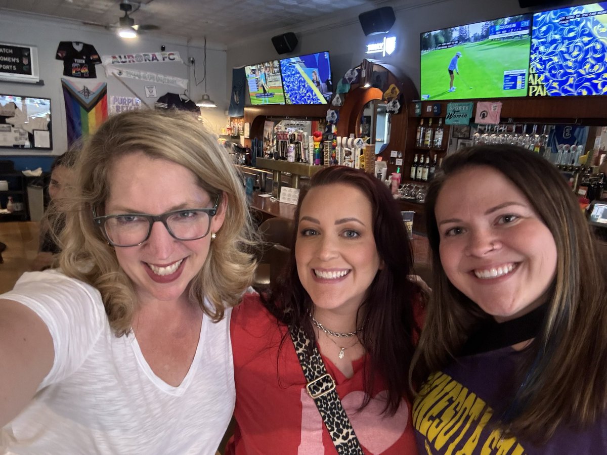 SHAPEAmericaCEO's tweet photo. @SHAPEAmerica Spending time with these amazing #HPE leaders &amp; so many others at the @SHAPEAmerica #SHAPESummer Institute, of course! 

#whatmadeyourweek https://t.co/pBUTaaOGxD