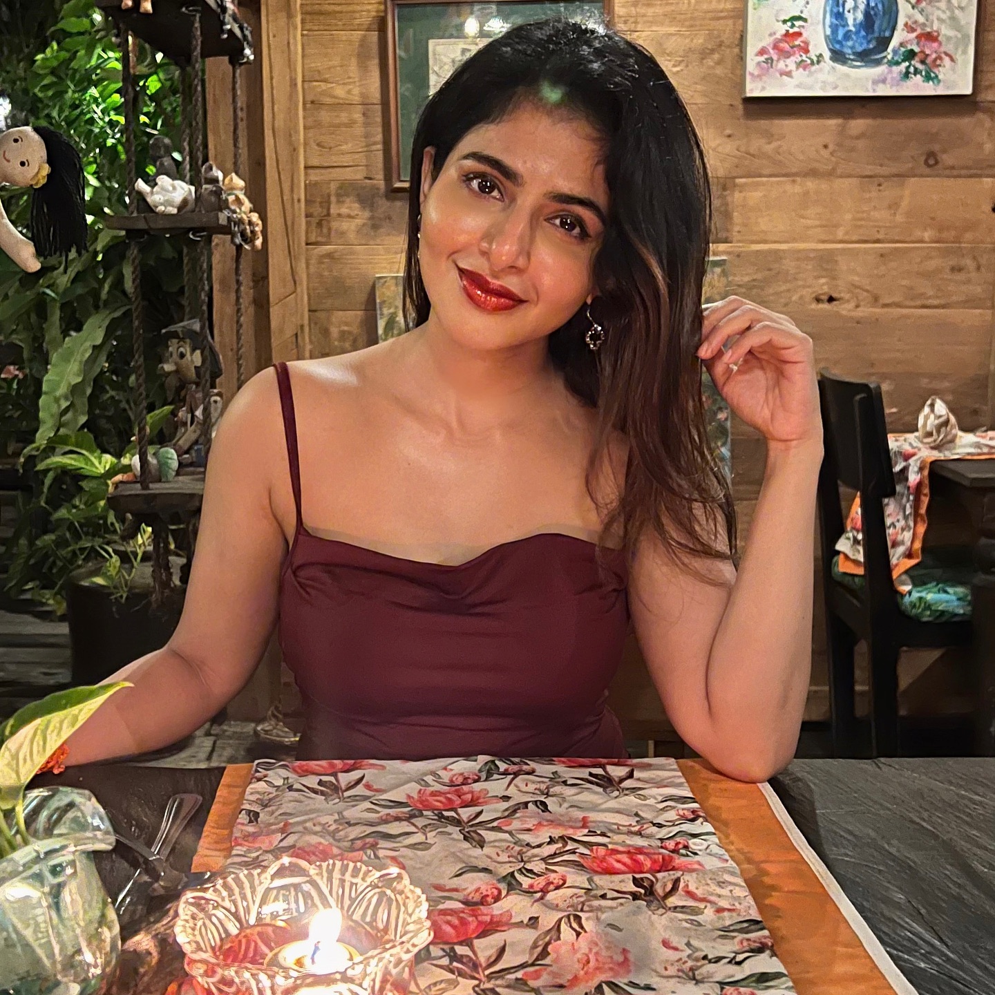 GUD_wx-akAA2DA5?format=jpg&name=large