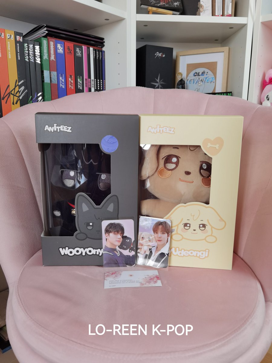 mochilaw08's tweet photo. Merci @_FJShop pour ces GOs 😍 Très contente d'avoir mes petits bébés et le magazine est magnifique ! Merci pour ton travail c'est toujours un plaisir de passer par le Shop 🥰 #FJShopProof https://t.co/8qOF73XTpg