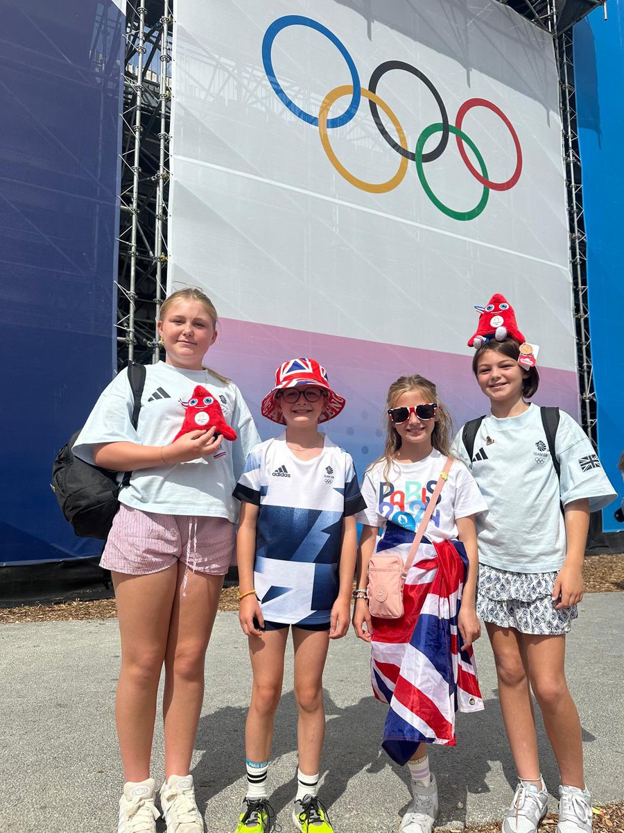 Great to see some of our pupils enjoying the action at the Paris Olympics! 🙌🏻🥇🥈🥉Any others?! 👀