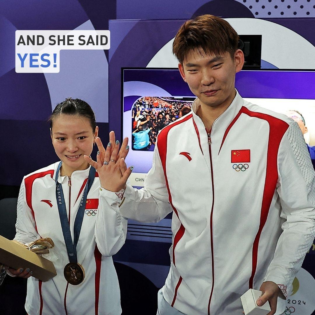 CGTNEurope's tweet photo. 💍 Chinese badminton player Huang Yaqiong was in for a special surprise after winning gold in the mixed doubles event alongside Zheng Siwei. 
As she walked out, her boyfriend, men's doubles player Liu Yuchen, proposed to her… and she said YES!

#Paris2024 #Olympics #teamChina
📸Reuters