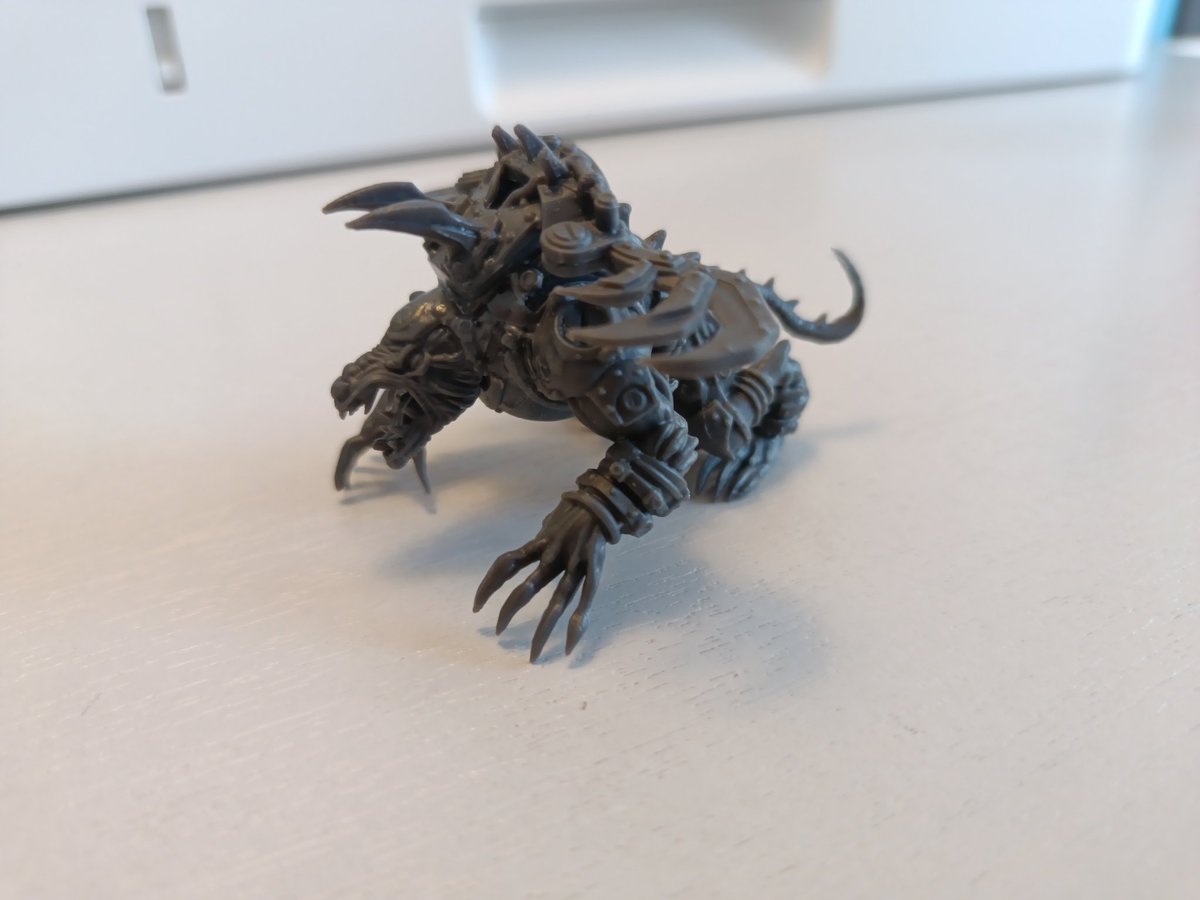 Built this brood terror! 

The last of my recent KoW additions. Will probably proxy him as a gnawbeast for age of Sigmar.

#wargaming #warhammer 
#minipainting