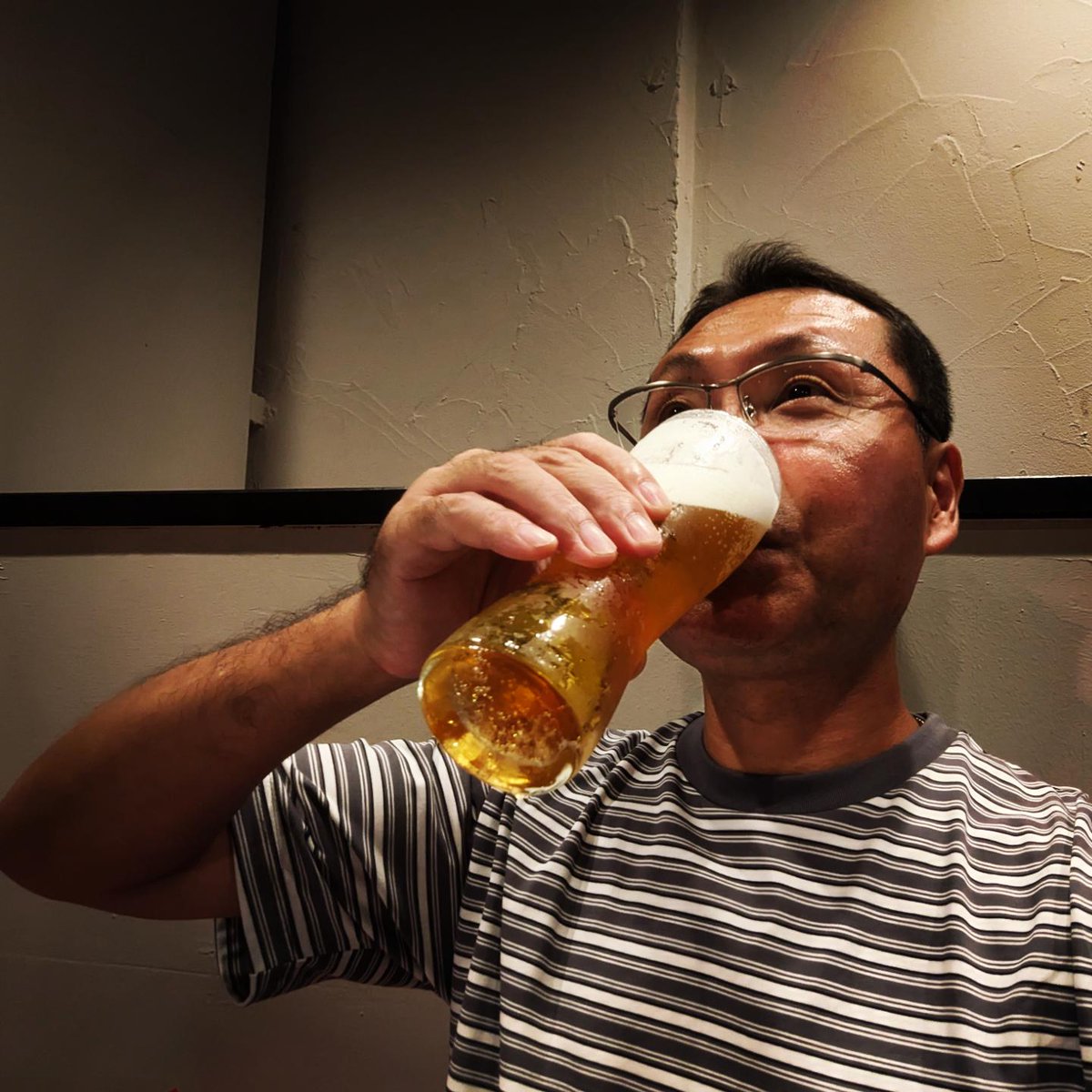 silkorz's tweet photo. 今日は、仕事帰りに池袋にある、超人気のお肉一枚売りの焼肉店「焼肉とどろき」さん、運良く入店でき一人焼肉を堪能中です🥰
上タンは柔らかくてジューシーでとっても美味しいです👍

特製タレが兎にも角にも美味しかったです🥰ホルモン全てヤバ旨👍さっぱりとどんどん食べれる美味しさでした🤩👍 https://t.co/2dLfwfwpya