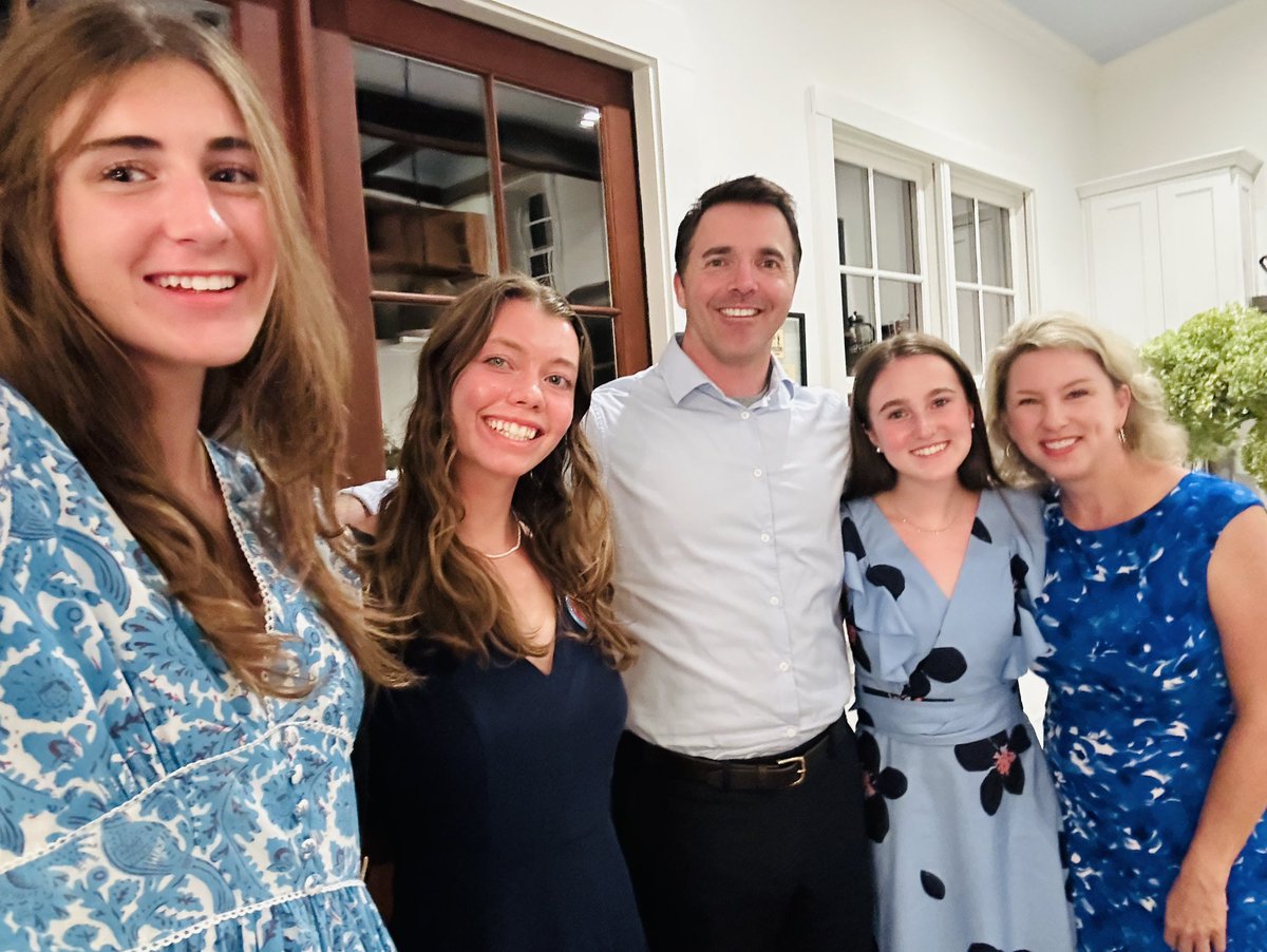 Amy Taylor North tweet media