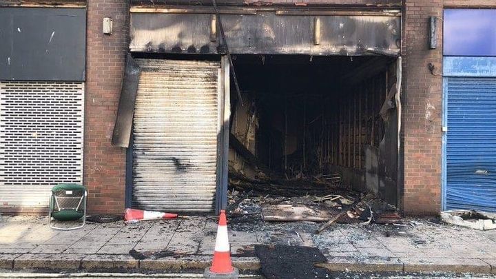 Citizens Advice office in Sunderland was set on fire in the violent disorder last night theguardian.com/uk-news/live/2…

Sending love ...

Theres a GoFundMe here: gofundme.com/f/help-citizen…