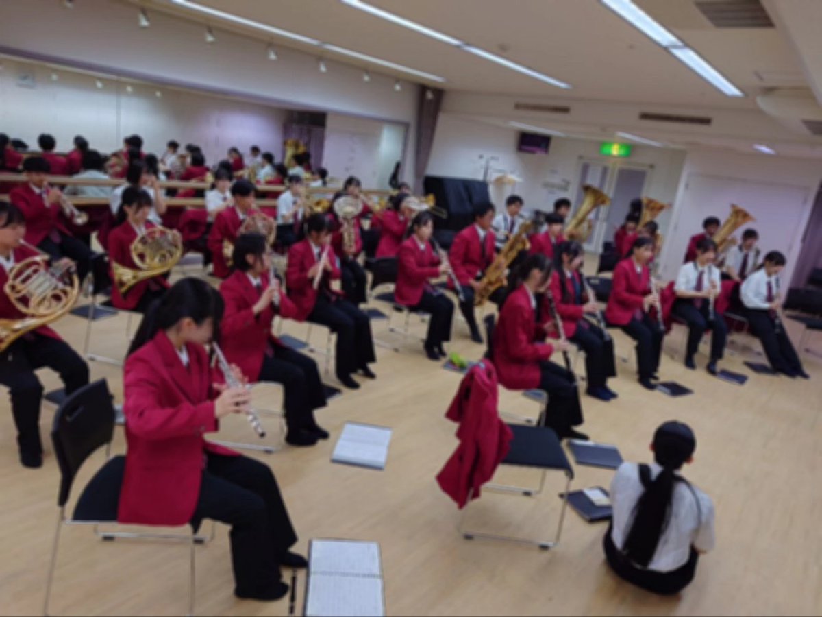 Nanshobb's tweet photo. 【帯広地区吹奏楽コンクール】
本日は吹奏楽コンクール地区大会でした！疲れも残る中でしたが結果は金賞をいただくことができました🥇応援いただいた皆様ありがとうございました😀来週は中学生対象の部活動体験があります！動きやすい服装＋上靴を忘れないように来てください🙂部員一同お待ちしてます https://t.co/a0q0dEY0lI