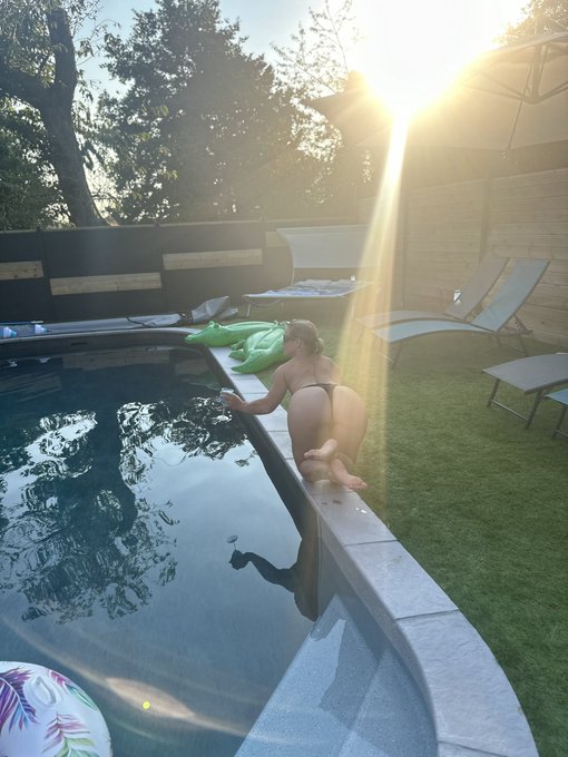 &Agrave; 35 RT je vous fais d&eacute;couvrir l&rsquo;autre version   Envie de d&eacute;couvrir la version face.  https://t.co/l5U0ULdohd  #Paris2024<a href="/tag/paris2024"class="tags"><span>#paris2024</span></a>