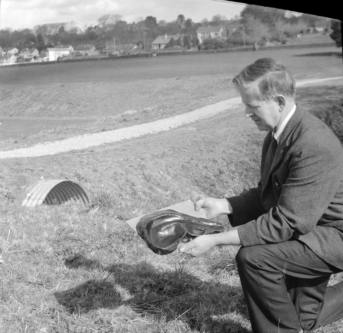 kresenkernow (@kresenkernow) on Twitter photo Skateboarding was first introduced to the Tokyo Olympics, 2020. We’ve been cheering on Saltash-born Lola Tambling - her Olympic debut this year! This photo is of Councillor W G Lyne at Priory Park, with his model for Bodmin’s proposed skateboard bowl, March 1978 <a href="/intobodmin/">intoBodmin</a> Skateboarding was first introduced to the Tokyo Olympics, 2020. We’ve been cheering on Saltash-born Lola Tambling - her Olympic debut this year! This photo is of Councillor W G Lyne at Priory Park, with his model for Bodmin’s proposed skateboard bowl, March 1978 <a href="/intobodmin/">intoBodmin</a>