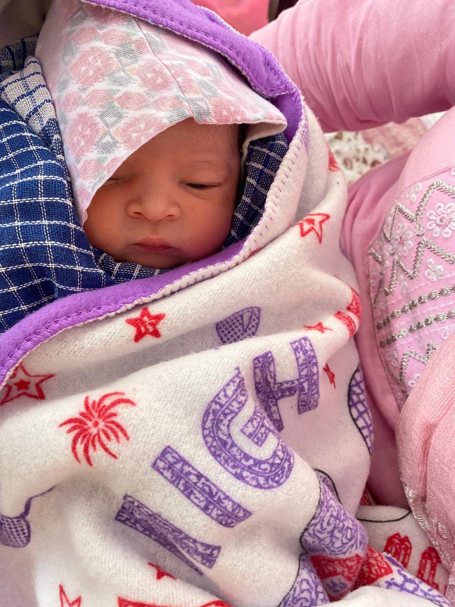 Deftronix's tweet photo. I am blessed to have a baby boy 3 days ago 
And today I decided holding bttc for 18 years so bought $40 worth of bttc 
I’ll most probably update this post 18 years later 🫡
#bttc #bittorrent @bttc_community 
@TheBTTCommunity 
@BitTorrent https://t.co/ZYgEXcgA6Y