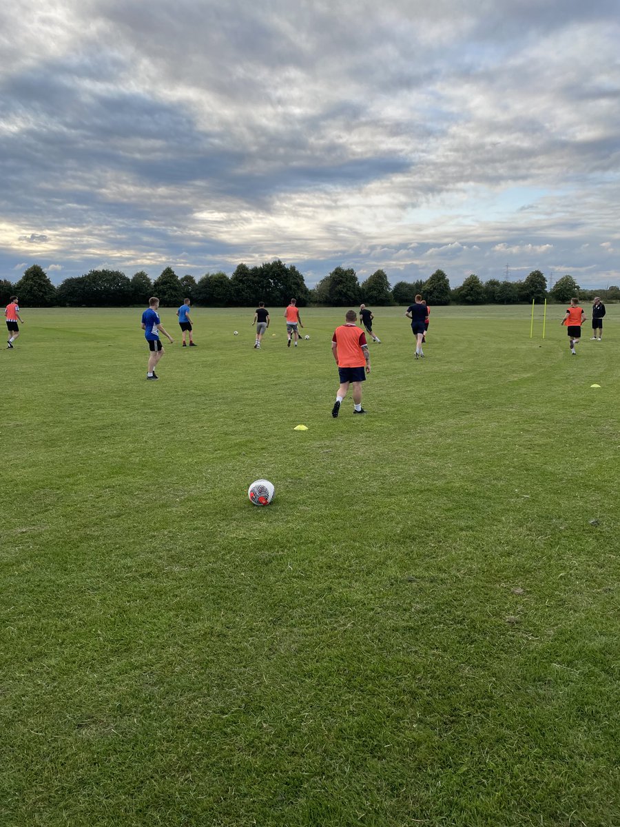 ThorpeAcrefc's tweet photo. No game tomorrow but plenty of hard work taking place during the week from new and old faces! 
If you do fancy joining, get in touch with us on the details attached ⚽️
🔵⚪️🔵⚪️🔵⚪️🔵⚪️🔵⚪️🔵⚪️ https://t.co/jgpRo6ElDR