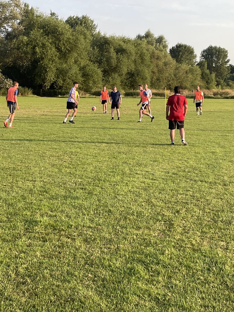 ThorpeAcrefc's tweet photo. No game tomorrow but plenty of hard work taking place during the week from new and old faces! 
If you do fancy joining, get in touch with us on the details attached ⚽️
🔵⚪️🔵⚪️🔵⚪️🔵⚪️🔵⚪️🔵⚪️ https://t.co/jgpRo6ElDR