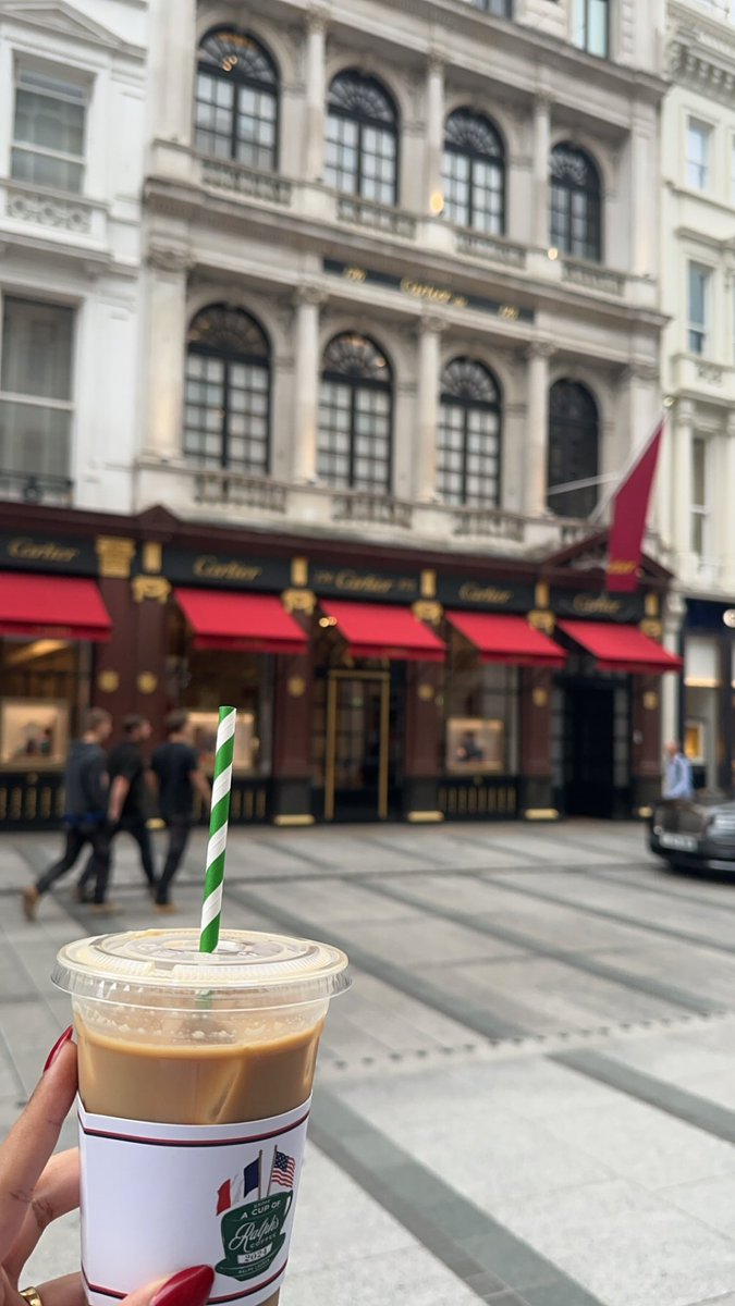 shoodotb's tweet photo. London 🇬🇧🤍 https://t.co/AnoMHjPZiF