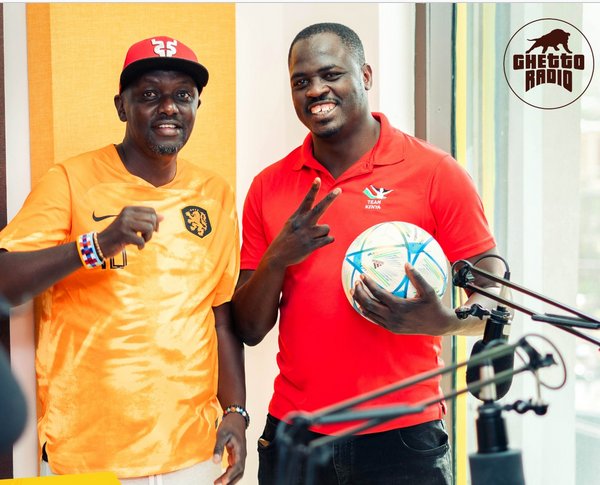 Weekendi yako iko aje ? 
Githaa ni ya #Offside na <a href="/Curtiswakijee/">kutizo</a> x @polosa_5 alongside DJ Triviuse >> @Evanson12714452 
Keep it locked kama kawa for all the latest in sports mtaani na pia majuu from 3-8pm .  

Namba ya nangos : 0711 443 886 /Sms 20895   
#Paris2024  #Offside